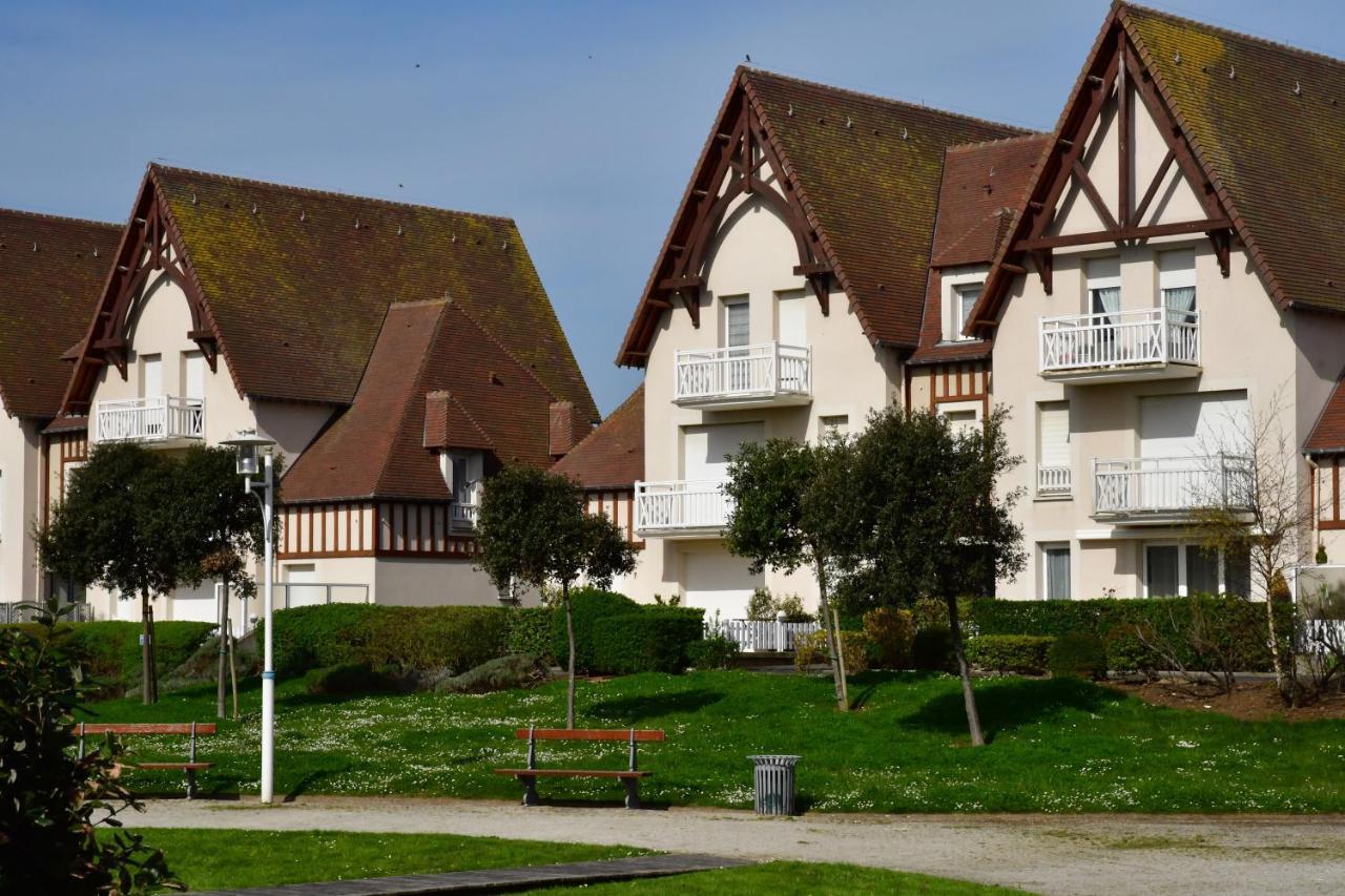 Ferienwohnung Senane - Joli Studio A 50M De La Plage, Parking Courseulles-sur-Mer Exterior foto